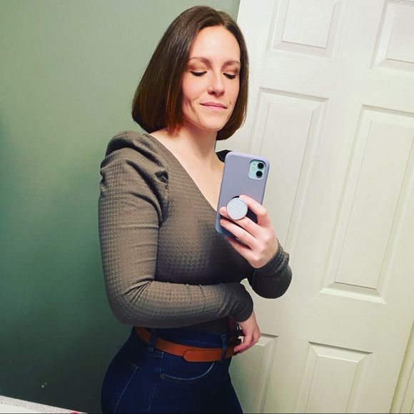 Meet your Posher, Tess - Picture 2 of 4